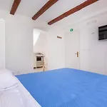 Studio Apartment Bell