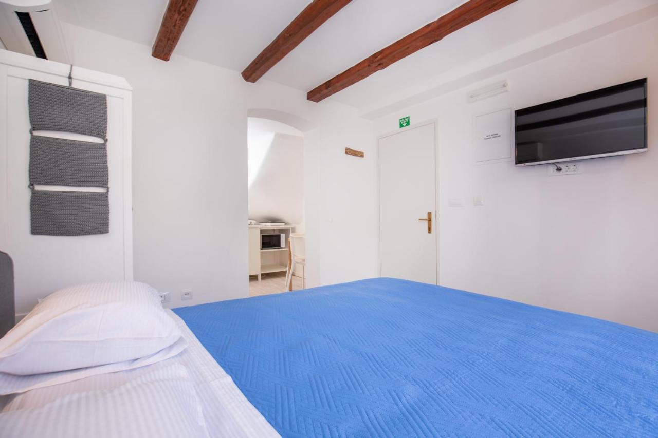 Bell Dubrovnik